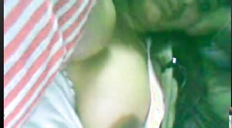 Megha meri pyari mehbooba from Dehradoun giving her man a hot juicy blowjob
