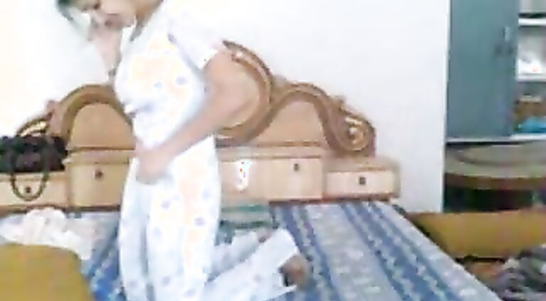 Karachi Girl Masturbating - Movies.
